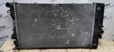 Радиатор Mercedes VIANO 2011 639 рест