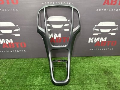 Накладка центральной консоли Opel Astra J