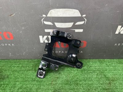 Кронштейн АКБ Ford Kuga 2013 SUV