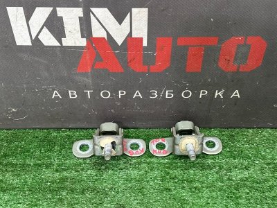 Петли крышки багажника Ford Kuga 2013 SUV