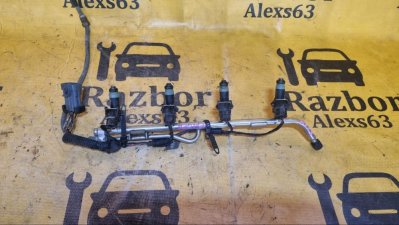 Топливная форсунка Lada Priora 2010