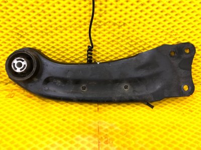 Рычаг подвески Volkswagen Tiguan 2013 5N1