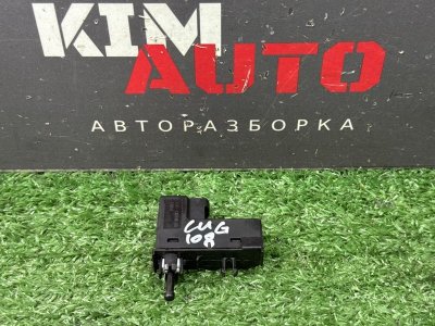 Датчик открытия бардачка Ford Kuga 2013 SUV