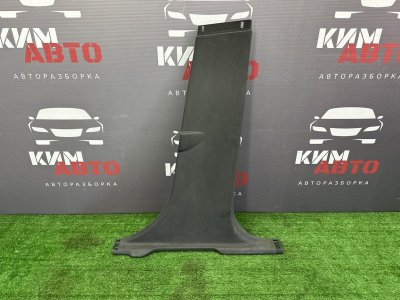 Накладка центральной стойки нижняя Ford Focus 3