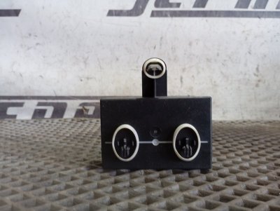 Блок управления двери Skoda YETI 2015