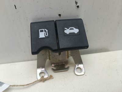 Ручка открытия капота Nissan Note E11