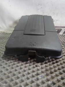 Крышка аккумулятора Volkswagen Golf 2011 Mk6