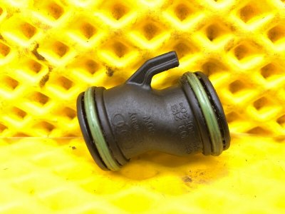 Трубка вентиляции Audi Q7 2014 4LB