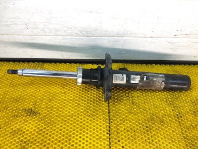 Амортизатор передний правый Volkswagen Tiguan 2013 5N1