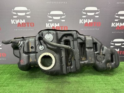 Бензобакбак топливный Toyota Land Cruiser 200