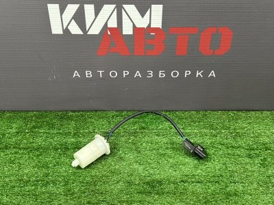 Датчик уровня бачка омывателя Hyundai i30 2013