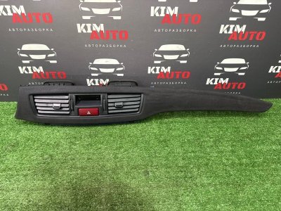 Дефлектор отопителя центральный Mitsubishi Lancer 9