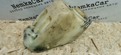 Бачок омывателя Mercedes W124 1989 E260