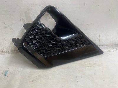 Накладка ПТФ Toyota Land Cruiser Prado 2022