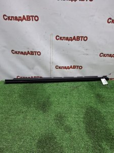 Бархотка двери VOLKSWAGEN Touran 2011 1T3