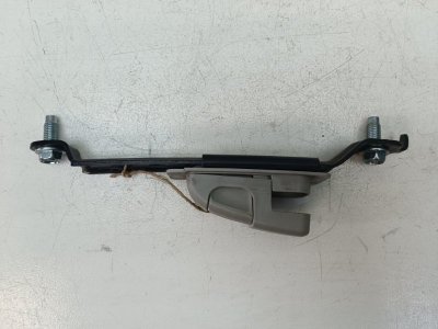 Регулятор ремня безопасности Nissan Note E11