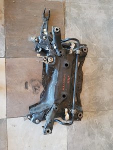 Подрамник передний Citroen C5 2011 X7