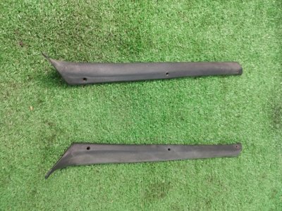 Накладка стойки лобового стекла лада 21053 2105