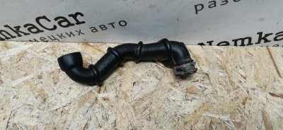 Шланг вентиляции Mercedes W124 1989 E260