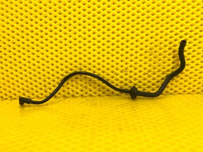 Трубка вакуумная Audi Q7 2014 4LB