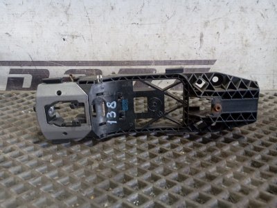 Кронштейн ручки двери Skoda YETI 2015