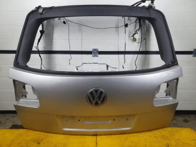 Крышка багажника Volkswagen Touareg 2003 7L6