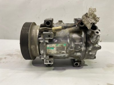 Компрессор кондиционера Lada Largus 2013