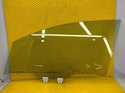 Стекло двери Subaru Levorg