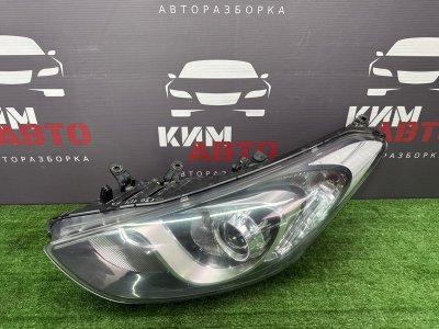 Фара Hyundai i30 2013