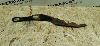 Кронштейн глушителя Mercedes W124 1993 300CE