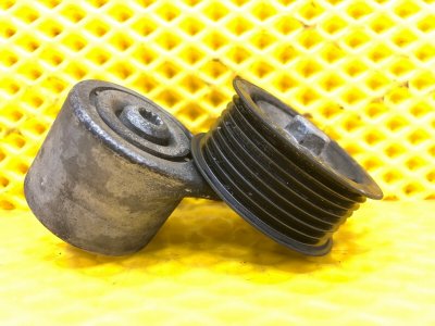 Натяжитель ремня Audi Q7 2014 4LB