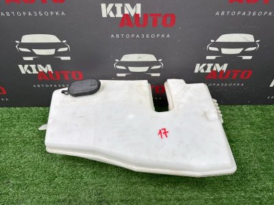 Бачок стеклоомывателя Renault Duster