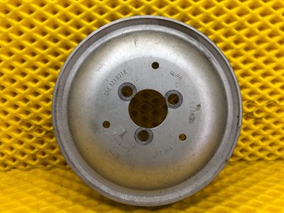 Шкив помпы Audi Q7 2014 4LB