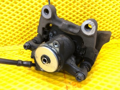 Суппорт тормозной Volkswagen Tiguan 2013 5N1