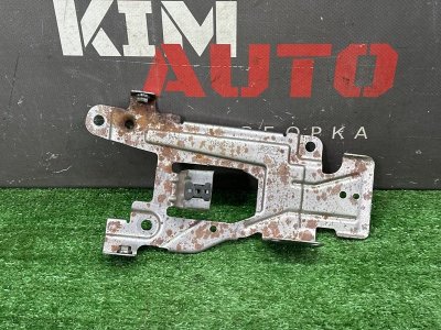 Кронштейн центральной консоли Ford Kuga 2013 SUV