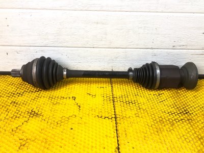 Привод передний правый Volkswagen Tiguan 2013 5N1