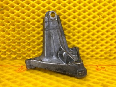 Кронштейн ролика Mercedes-Benz S-Class 2014 W222