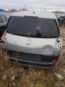 Дверь багажника со стеклом Renault Scenic