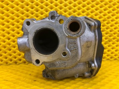 Клапан EGR ЕГР рециркуляции ОГ Mercedes-Benz GL-Class 2011 X204