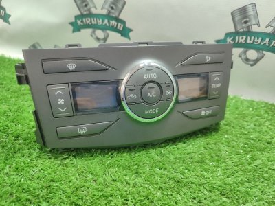Блок управления климат-контролем TOYOTA Corolla Fielder NZE141