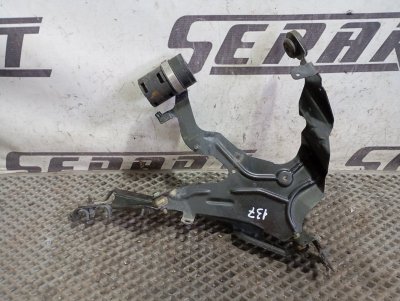 Кронштейн кузова Volkswagen Touareg 2006 GP