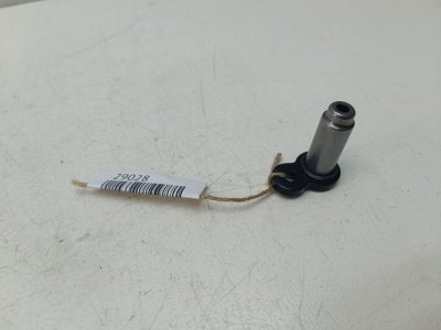 Ось вилки кпп Volkswagen Golf, Jetta 5