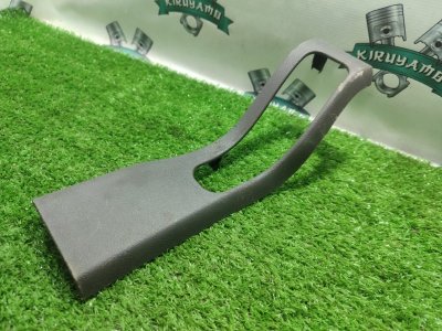 Накладка центральной консоли Ford FOCUS 2