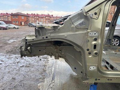 Четверть (лонжерон) Ford Kuga 2013 SUV