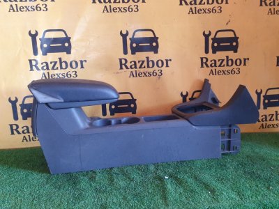 Подлокотник Ford Focus 2