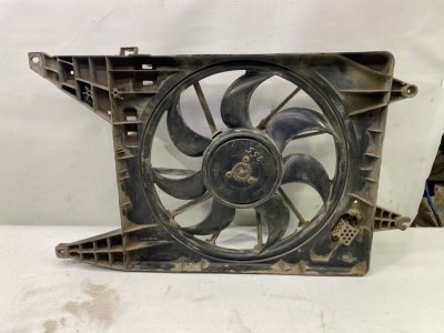 Диффузор Lada Largus 2013