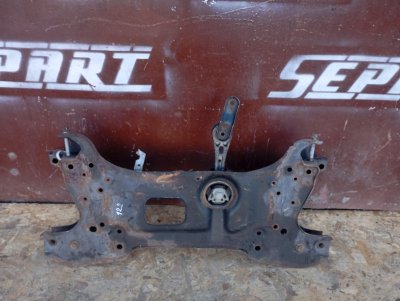 Подрамник Skoda YETI 2011 5L