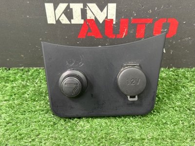 Панель с прикуривателем и розеткой Hyundai Solaris 1 2013 RB