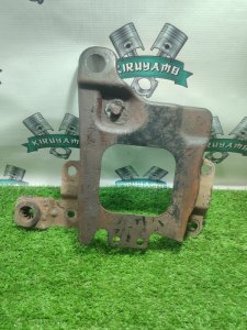 Крепление аккумулятора Ford FOCUS 2