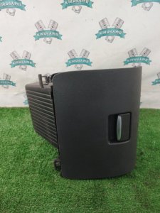 Бардачок Ford FOCUS 2